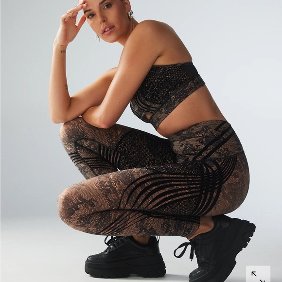 Savage x Fenty SPECIAL FX leggings - Picture 2 of 4